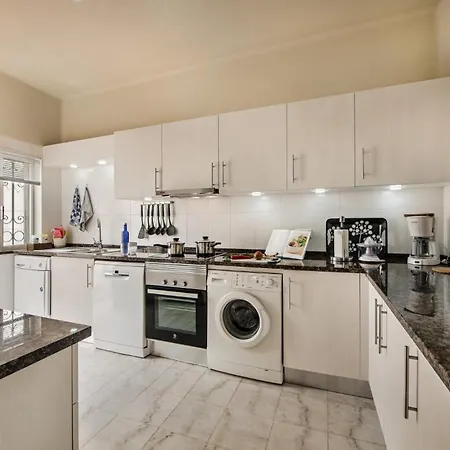 Mng Elliott49 * 阿尔曼萨